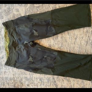 Lululemon cropped leggings